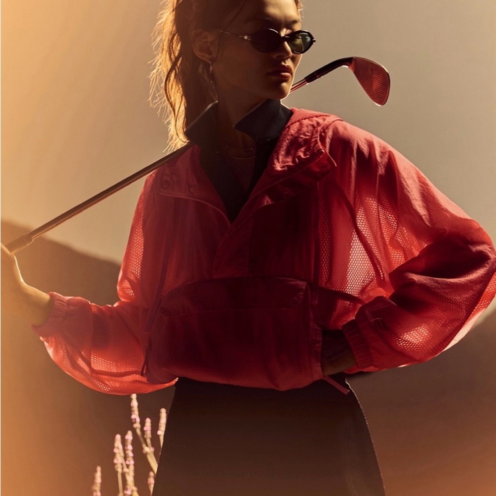 {Euc} Fabletics Ripstop Pullover Hooded Windbreak… - image 1